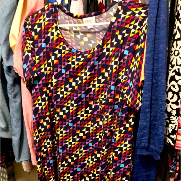 Lula Roe Carly - Picture 1 of 1